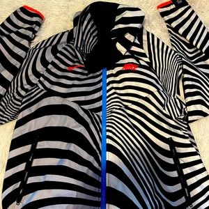 Nike windbreaker (patterned - black / white / pink & blue)